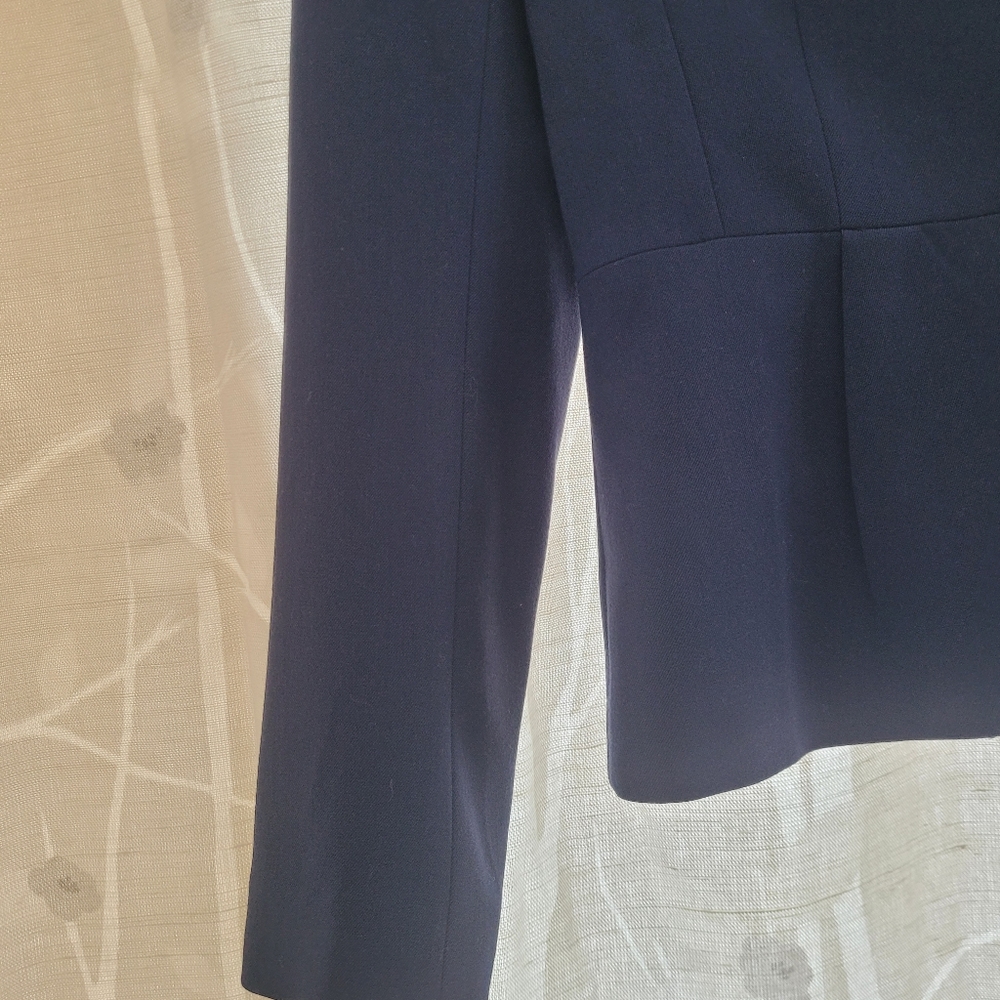 H&M Blazer - Picture 3 of 6